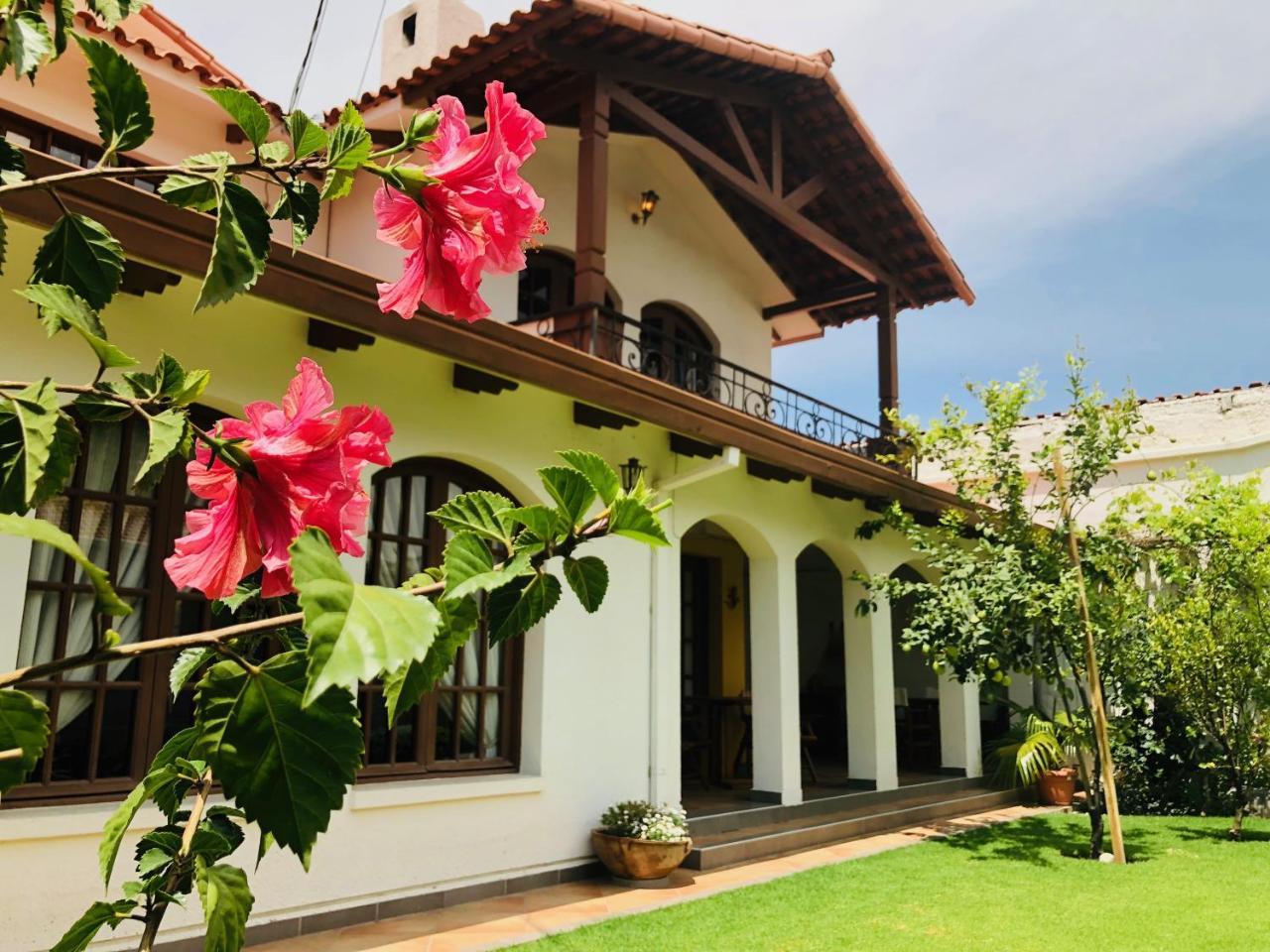 Hotel Boutique La Casa De Margarita コチャバンバ エクステリア 写真