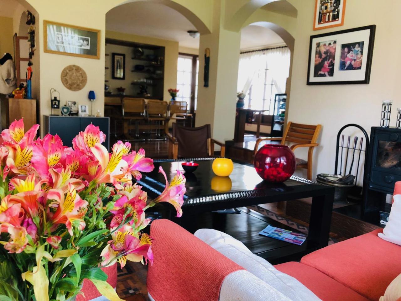 Hotel Boutique La Casa De Margarita コチャバンバ エクステリア 写真